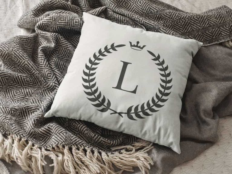 Egyedi Névre Szóló Monogramos Párna Huzat